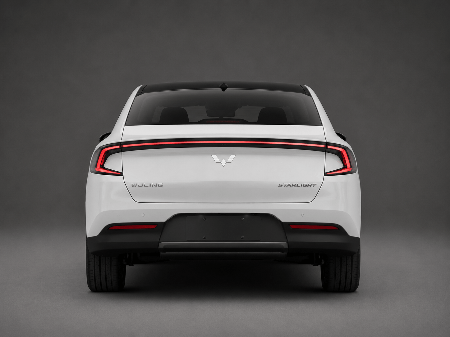 Wuling Starlight (Sedan) view 2